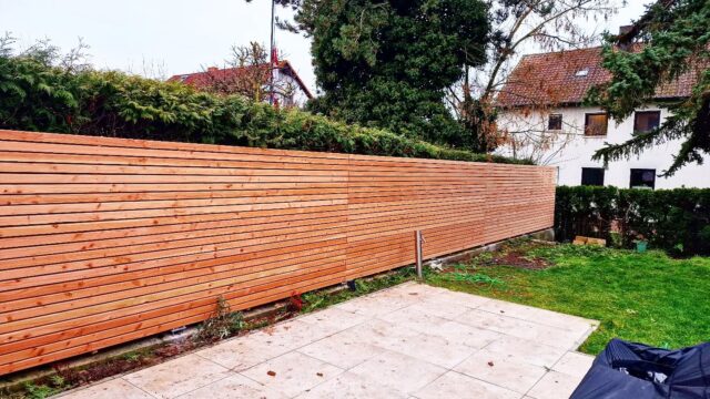 Douglasie Rhombusleisten Zaun🌲⚒️
#holz #holzarbeiten #natürlich #nachhaltigkeit #nachhaltigerrohstoff #zaun #zaunbau #fürth #nürnberg #ansbach #erlangen #gartenbau #garten #gartengestaltung #galabau #projekt #baustelle #beiderarbeit #baumaschine #montage #montagearbeit #lovemyjob #landscapephotography #outdoorfotografie #gartenlandschaftsbau